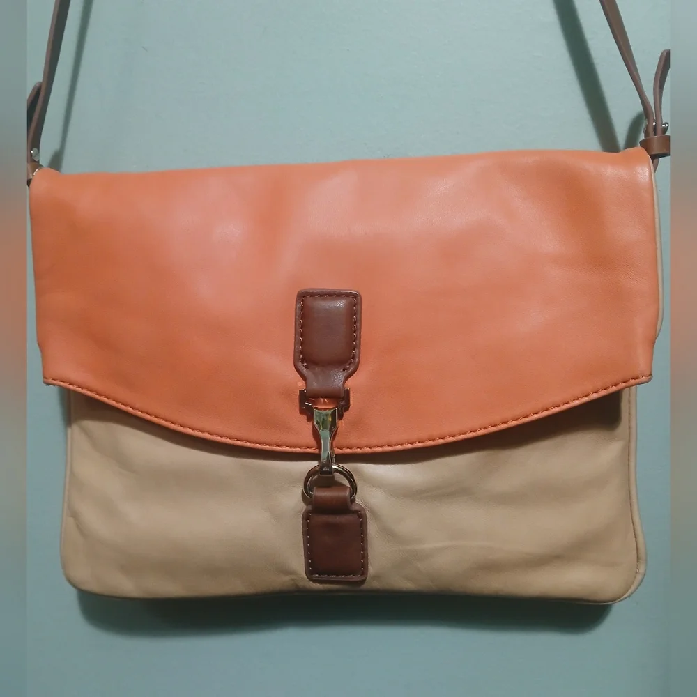 NEW Uterque Leather Bag - Picture 1 of 10